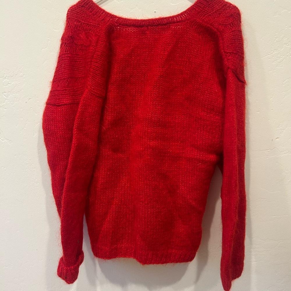 Liz Claiborne Vibrant Red Crew Neck Sweater